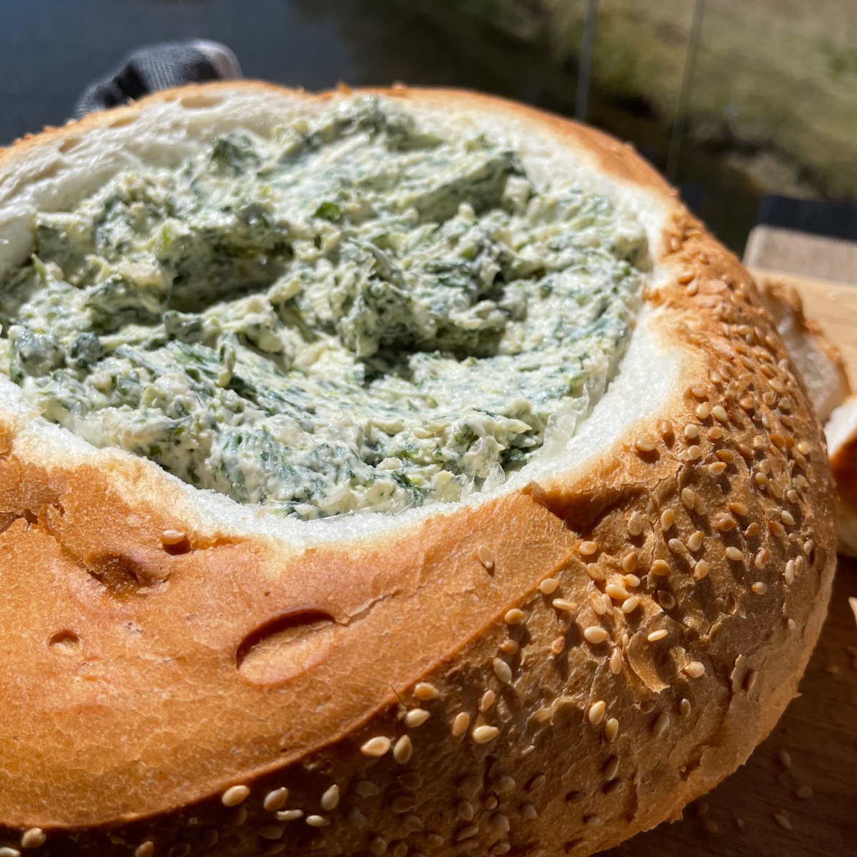 French Onion Spinach Dip ‘Cob Loaf’